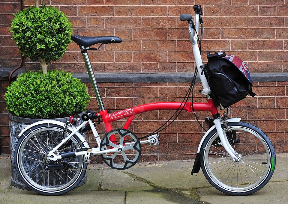 Brompton M Tipi Katlanır Bisiklet — Kırmızı Beyaz, Çantalı