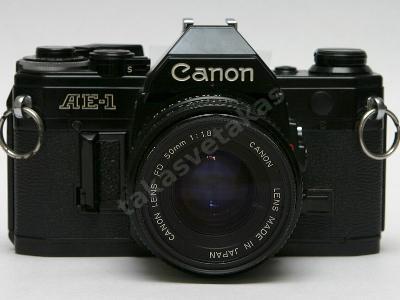 Canon AE-1 siyah gövde + Canon FD 50mm f/1.8 lens